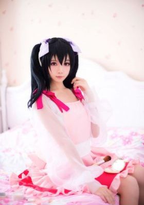 宝贝胸罩脱了让我揉你的胸电影_1080天堂在线
